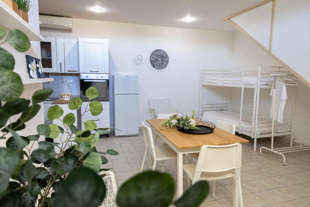 Gli Ulivi Di Gino Bed & Breakfast Sanarica Dış mekan fotoğraf